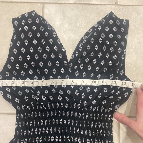 🔥5/$20🔥 Nwt Stretchy Light Summer Dress - Picture 8 of 11